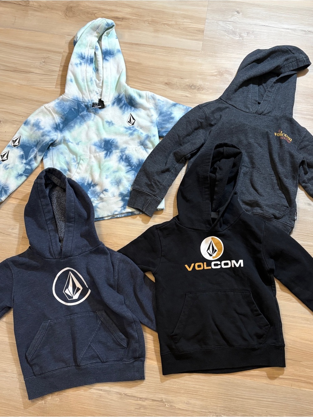 VOLCOM BUNDLE - 3T - Picture 5 of 5